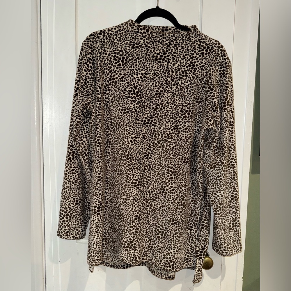 LANDS’ END Cheetah Print Top, Women’s Large